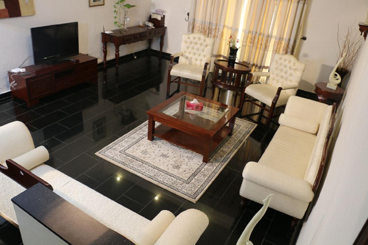 Palm Spring Resort Μονρόβια Εξωτερικό φωτογραφία